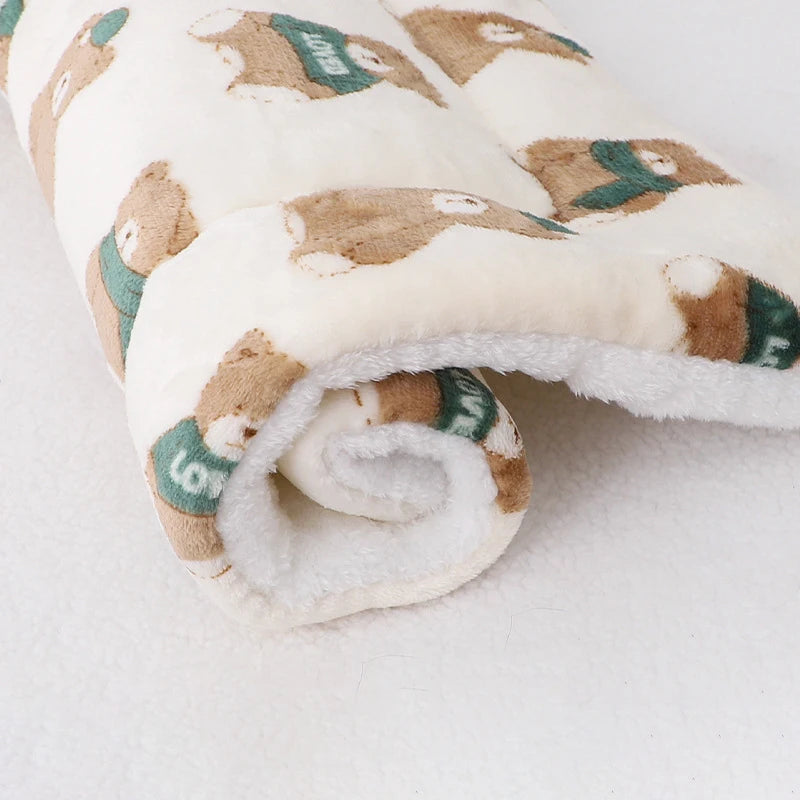 Thickened Pet Sleeping Mat Dog Bed Cat Bed Soft Fur Pet Blanket Mat Household Flannel Mattress Washable Warm Carpet Pet Supplies